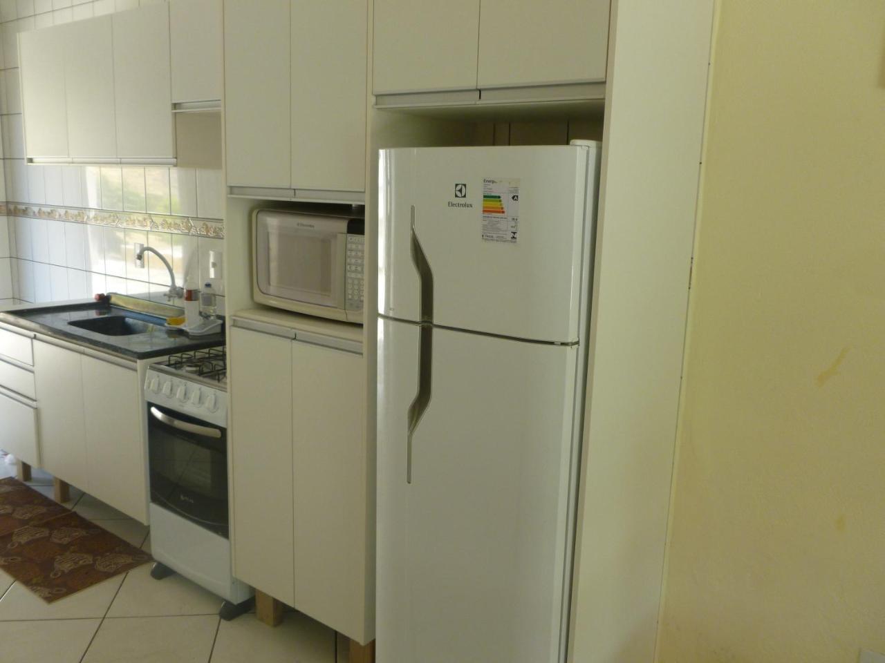 Apartamento 12 - Bombinhas - 200 Metros Da Praia Eksteriør billede